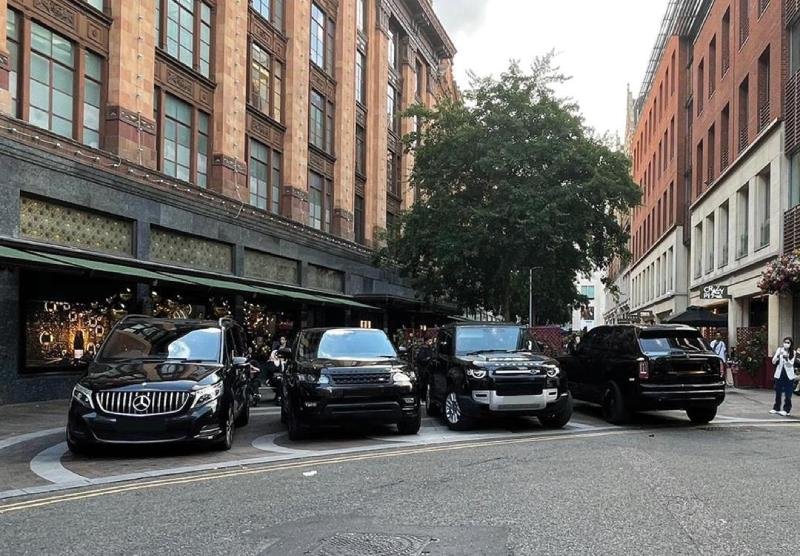 Arrive in Style: The Allure of Luxury Chauffeured Rentals in London